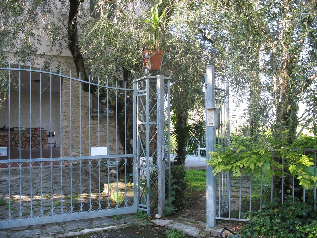 Villa Patrizia Torri Del Benaco Exterior foto