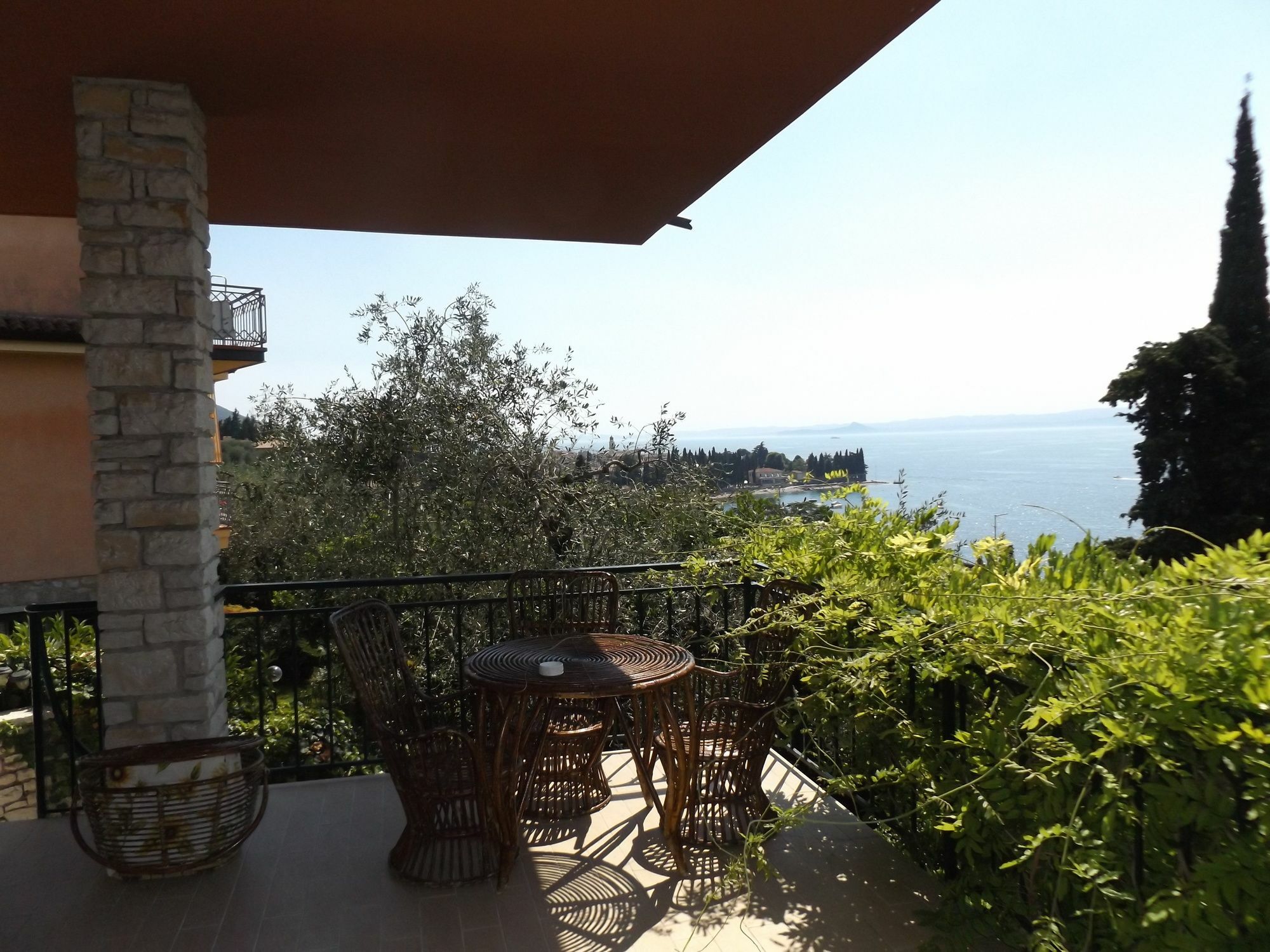 Villa Patrizia Torri Del Benaco Exterior foto